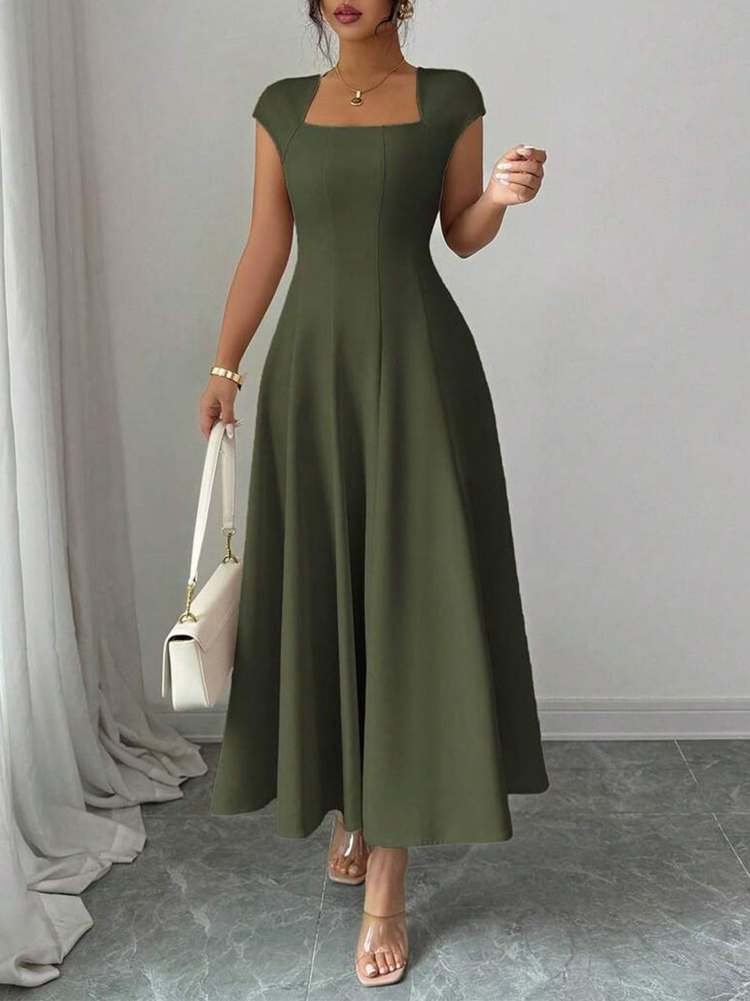 Robe Charlize